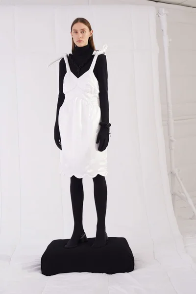 Look 11
